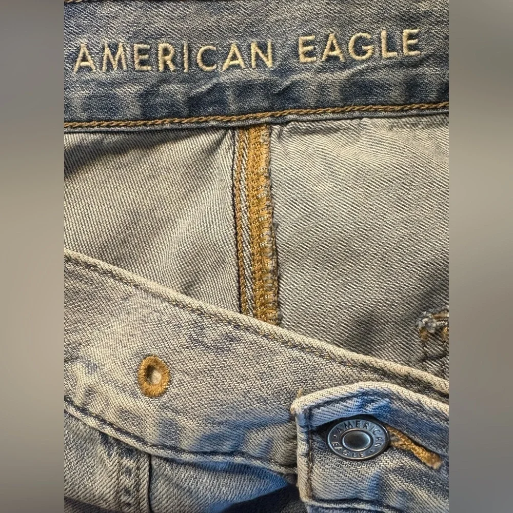 American Eagle Outfitters High-Waisted Cargo Denim Jogger Color: Blue | Size:2 - Picture 14 of 14